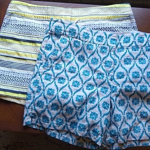 Set of 2 Loft Riveria shorts.